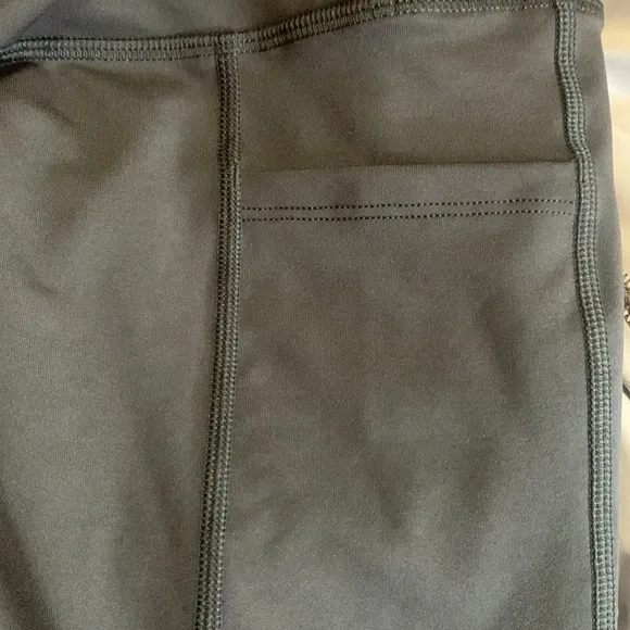 Athleta Match Point Women’s Printed Skort in Supersonic Tenniscore Size Medium