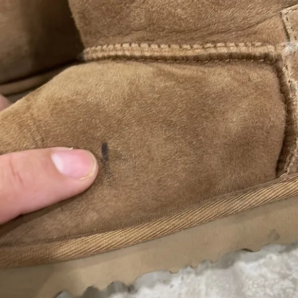 Bailey Button II Boot Size 4