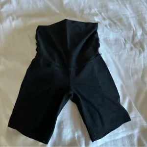Black Beyond the Bump Biker Shorts