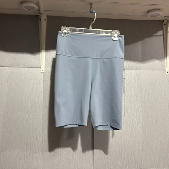 CARBON 38 bike shorts NWT
