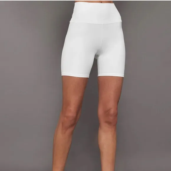 CARBON 38 bike shorts NWT