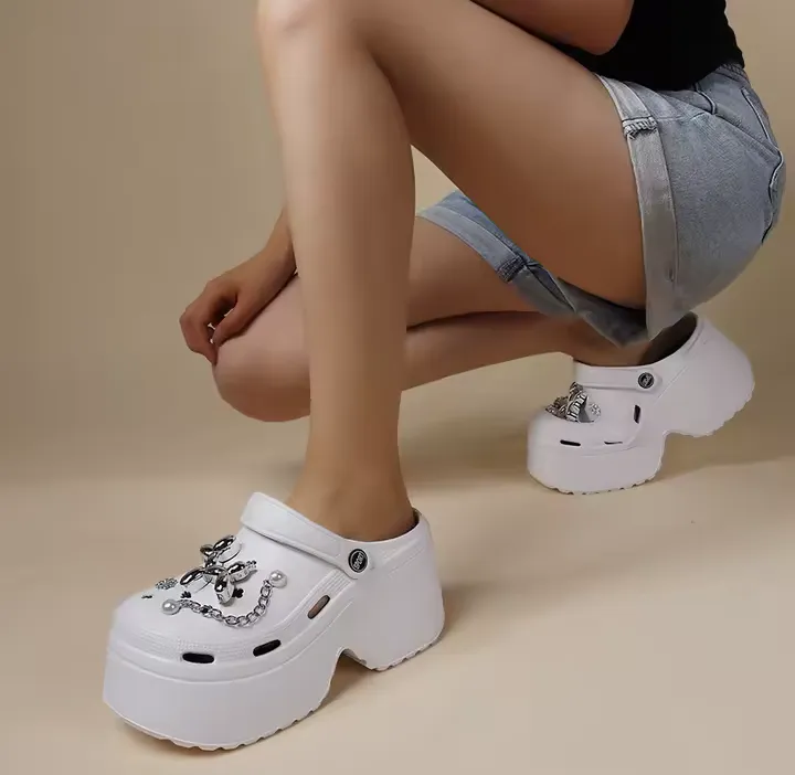 ChicLift™ Chain Wedge Clogs