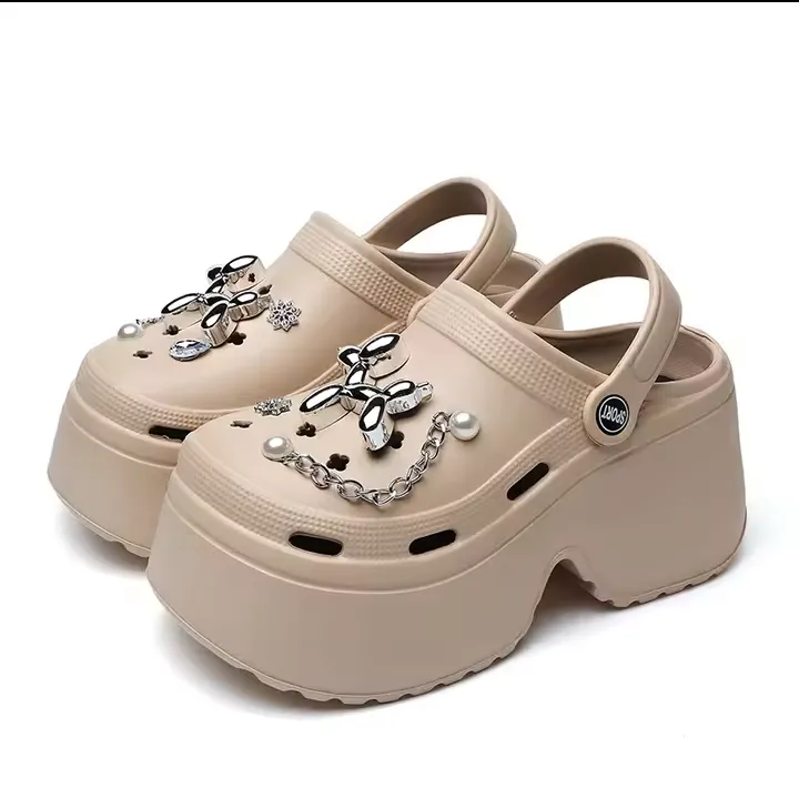 ChicLift™ Chain Wedge Clogs