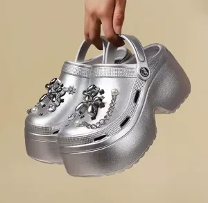 ChicLift™ Chain Wedge Clogs