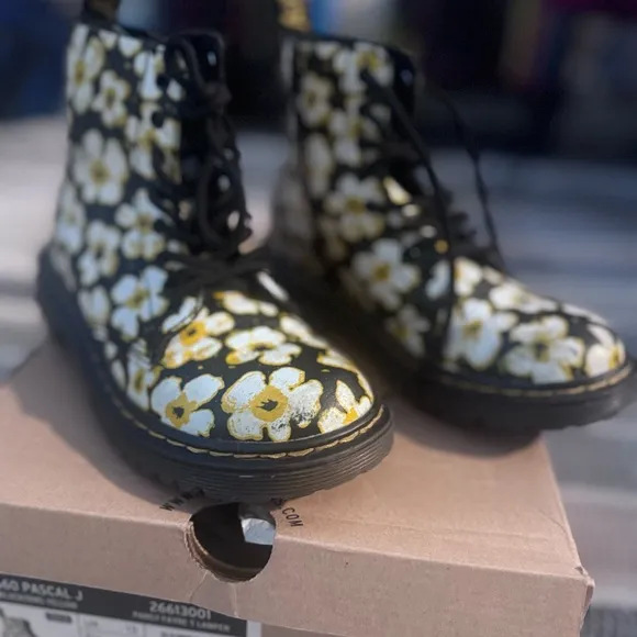 Dr. Martens Kids Black Boots with Yellow Flowers