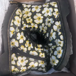 Dr. Martens Kids Black Boots with Yellow Flowers