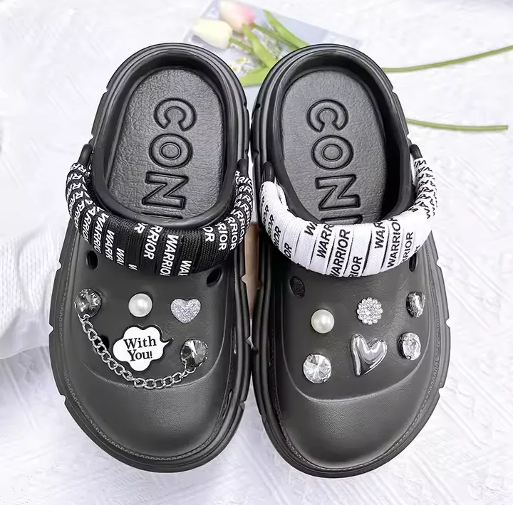 GlamPop™ Fashion Charms Sandals