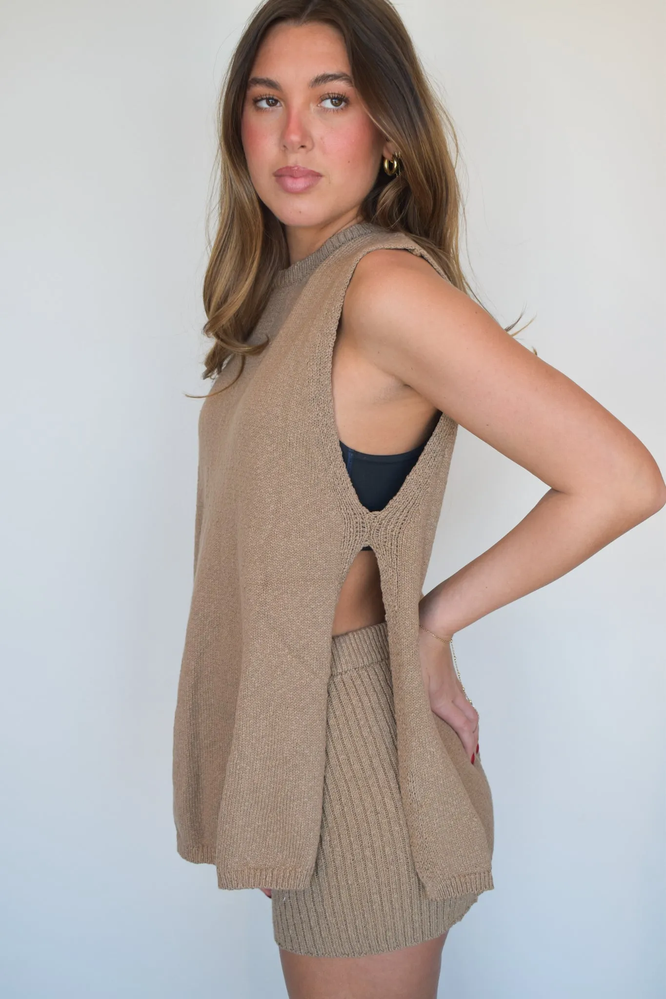 Long Line Sleeveless Knit Top- Mocha