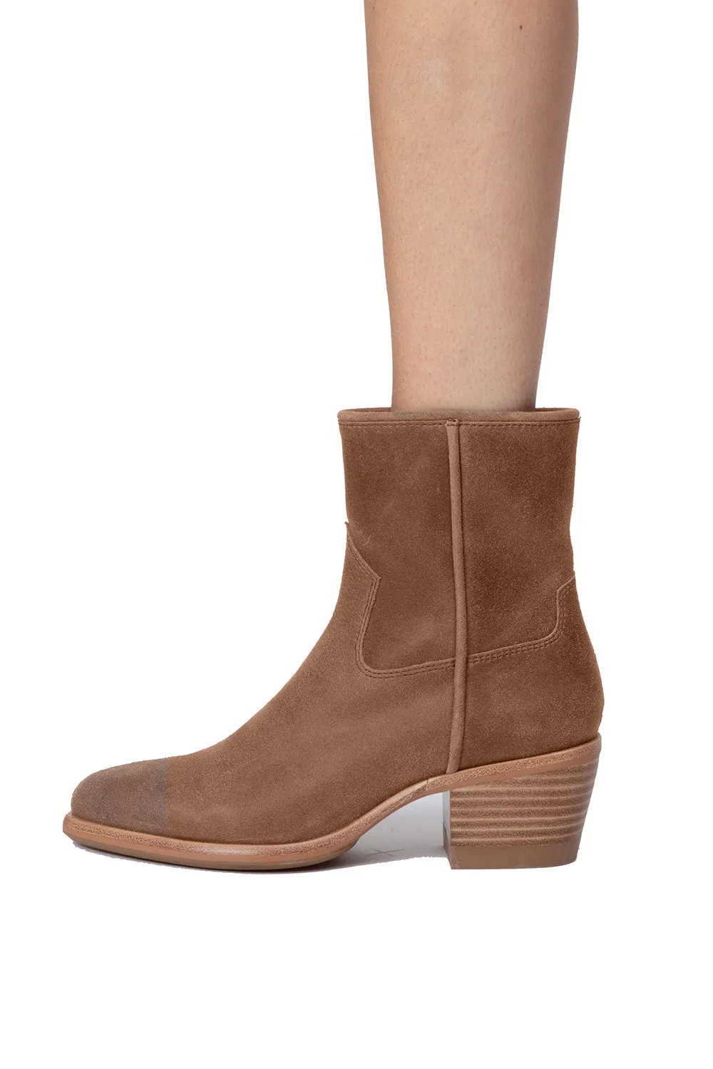 Mustang Boot in Camel