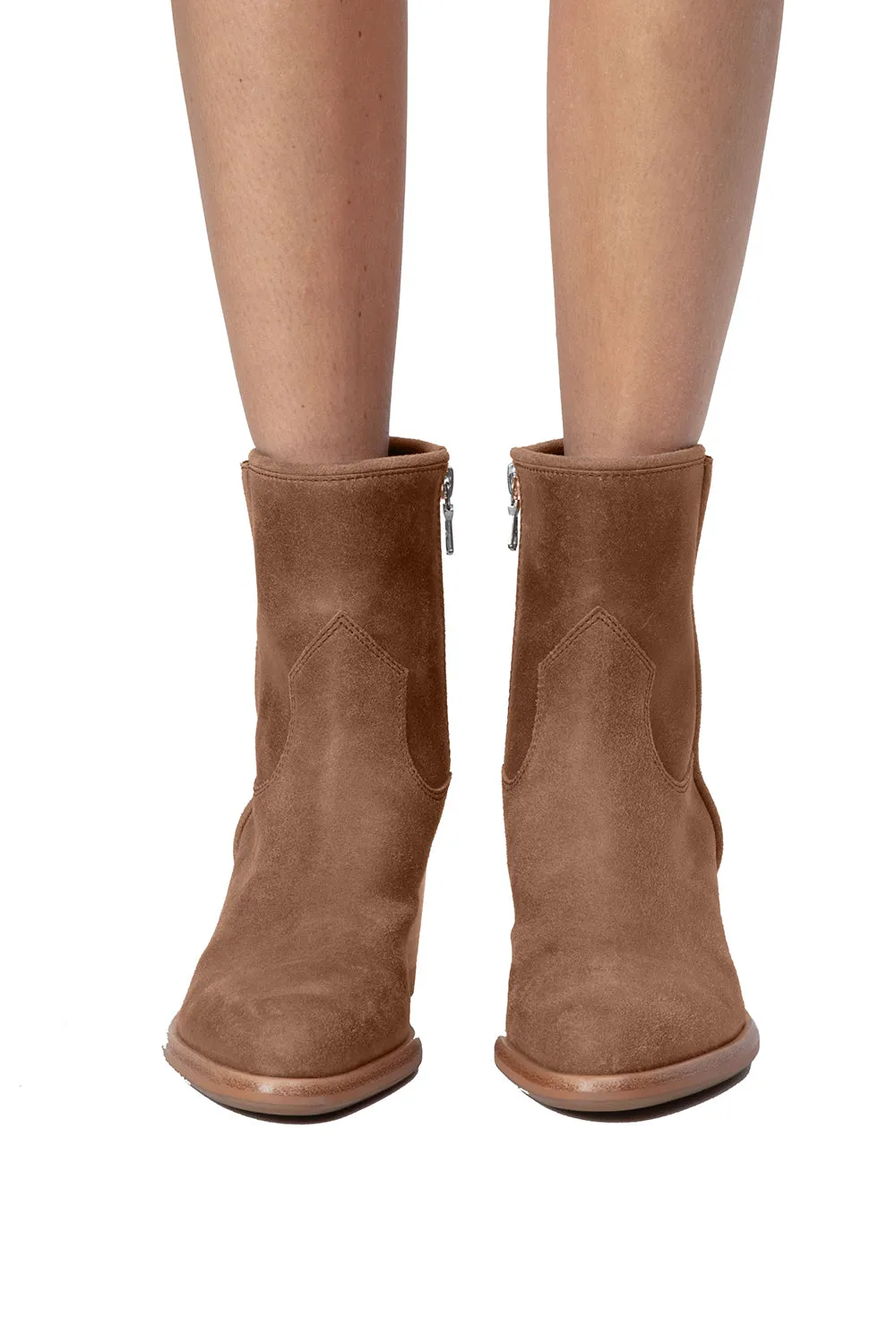 Mustang Boot in Camel