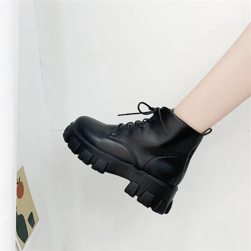 Net Red Platform Short Boots UB6212