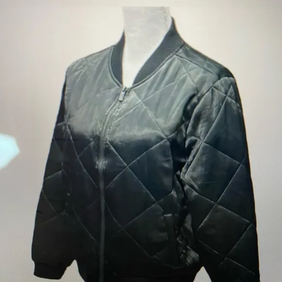 New! Liverpool Los Angeles Black Quilted Bomber Jacket Size Medium. Never worn!