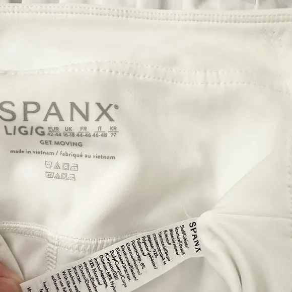 NWT Spanx Get Moving Pleated Skirt in White Size Large