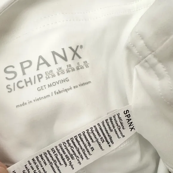 NWT Spanx Get Moving Pleated Skirt in White Size Small