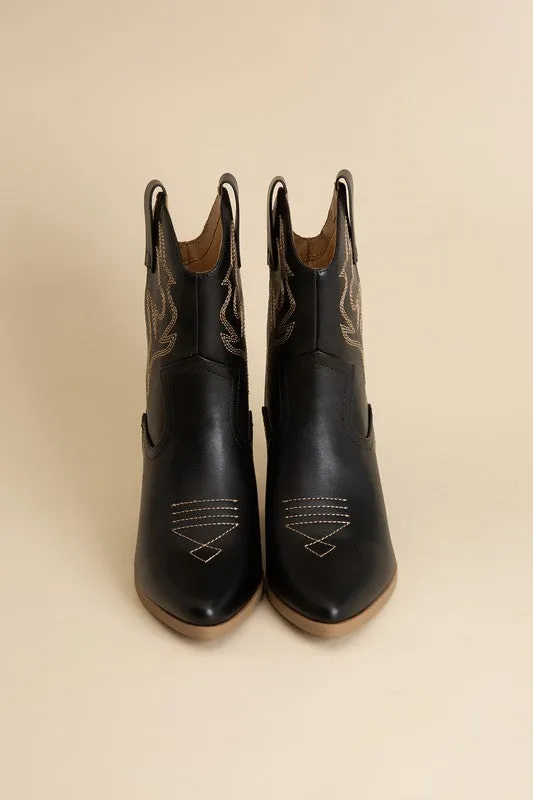 Pointed Toe Western Boots