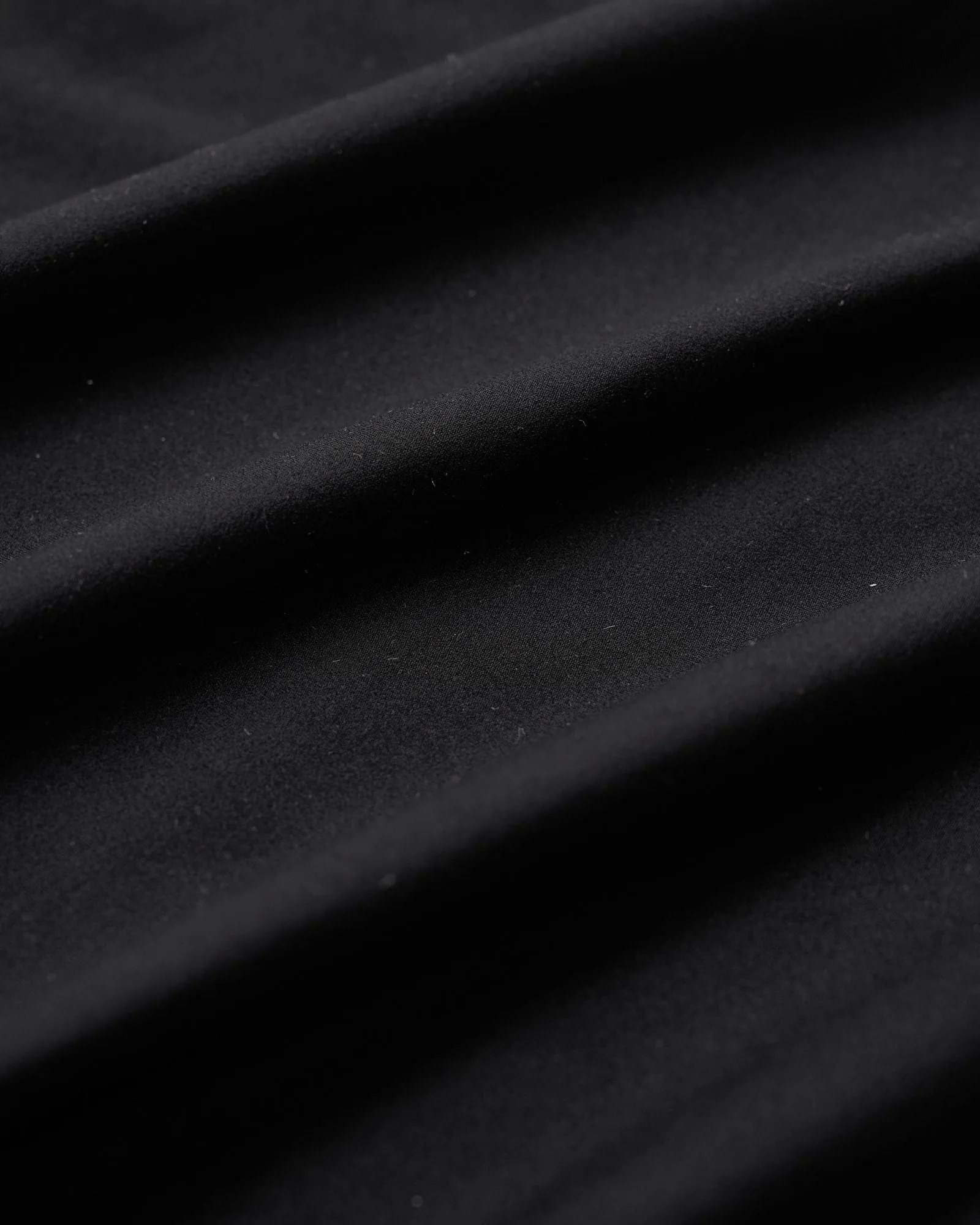 Staple Cropped Tee - Black