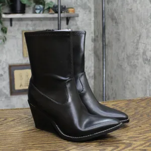 Universal Thread Women's Aubree Ankle Boots 88375051 Black 6M
