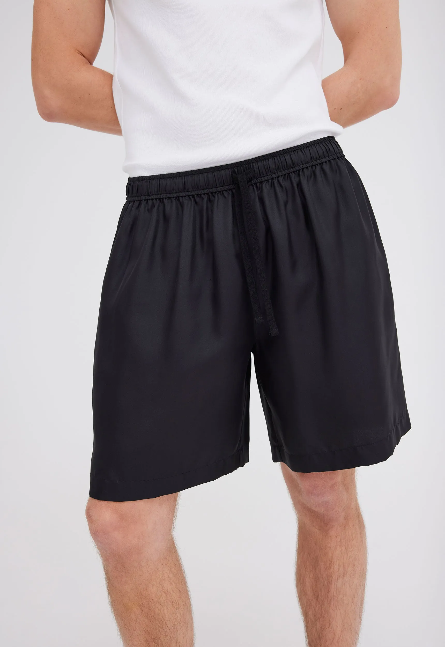 Wall Silk Short - Black