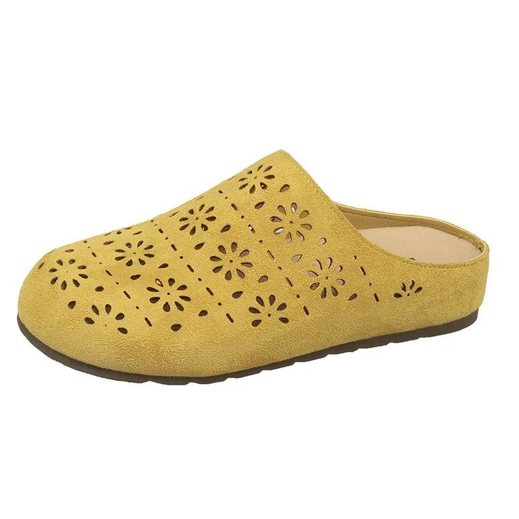 Women's clogs with floral perforations and comfortable sole W&W
