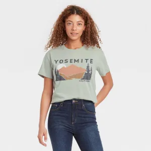 Zoe liv Women's Yosemite Short Sleeve Graphic T-Shirt